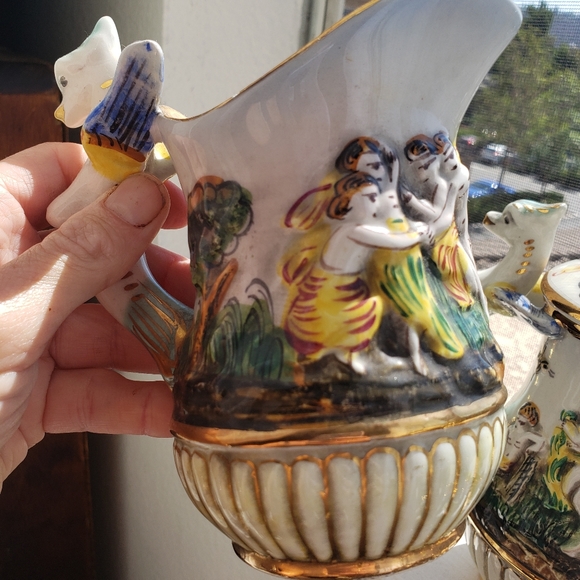 Antique Capodomonte Cherub & Seahorse # 565 w Gold - Picture 7 of 16